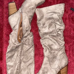 Women size 9 boots, Just below the knee